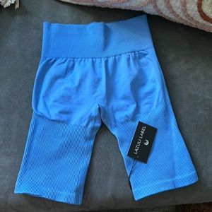 Lazuli Label Scrunch Shorts